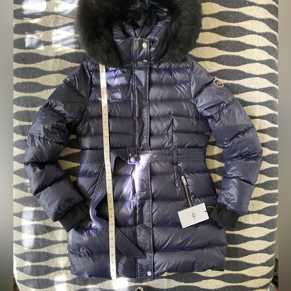 NWT UGG Valerie Navy belted down hooded parka sheep fur collar women’s size M - Picture 11 of 16